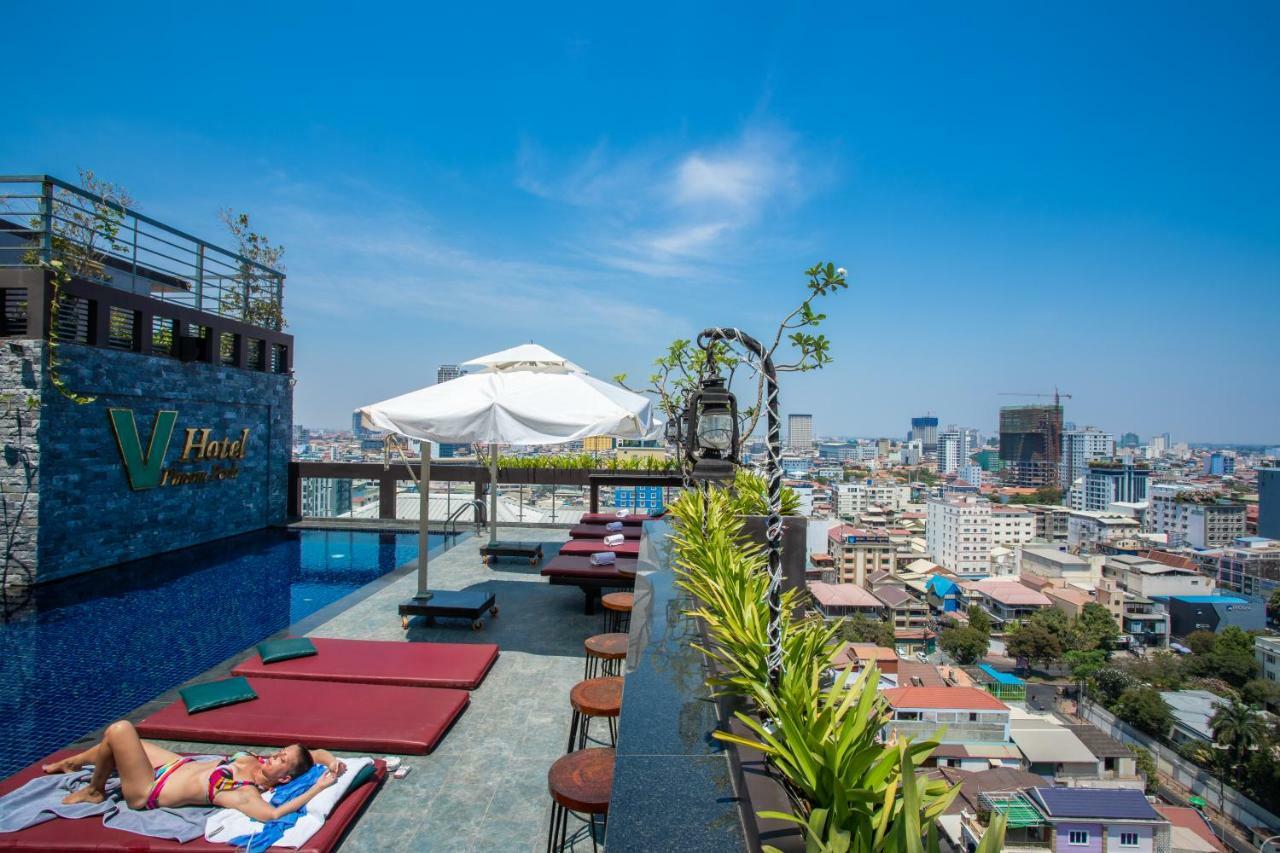 V Hotel Phnom Pen Exterior foto